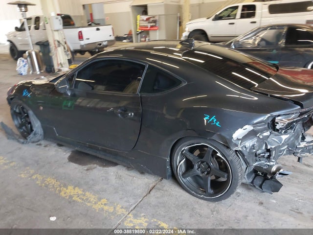 Toyota 86 2019 JF1ZNAA18K9700505 Image 14