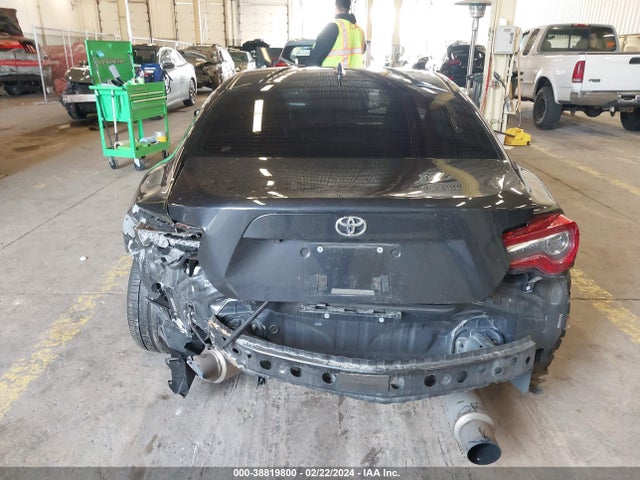 Toyota 86 2019 JF1ZNAA18K9700505 Image 16