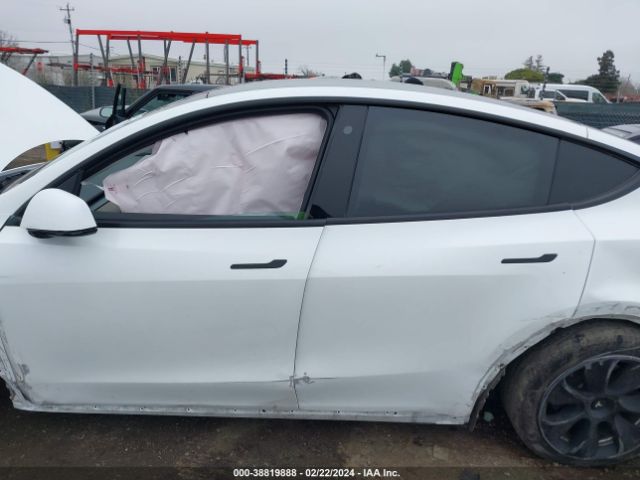 7SAYGDEE5NF567844 Tesla Model Y Long Range Dual Motor All-wheel Drive