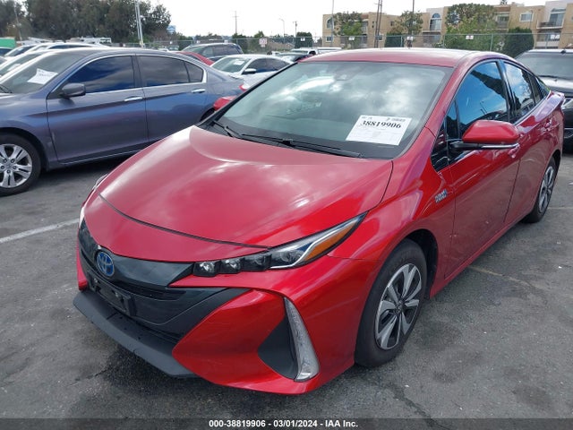 Toyota Prius Prime Plus 2018 JTDKARFP1J3100140 Image 2