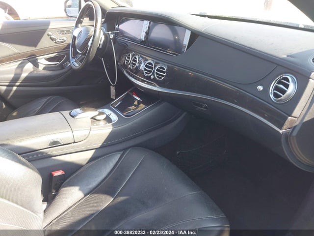 WDDUG8CB9FA097085 Mercedes-Benz S 550