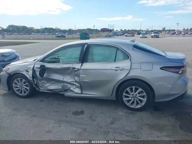 Toyota CAMRY LE 2022 4T1C11AK8NU035123 Image 14