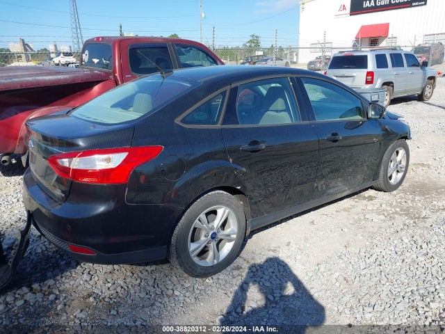 Ford FOCUS SE 2014 1FADP3F27EL421846 Image 4