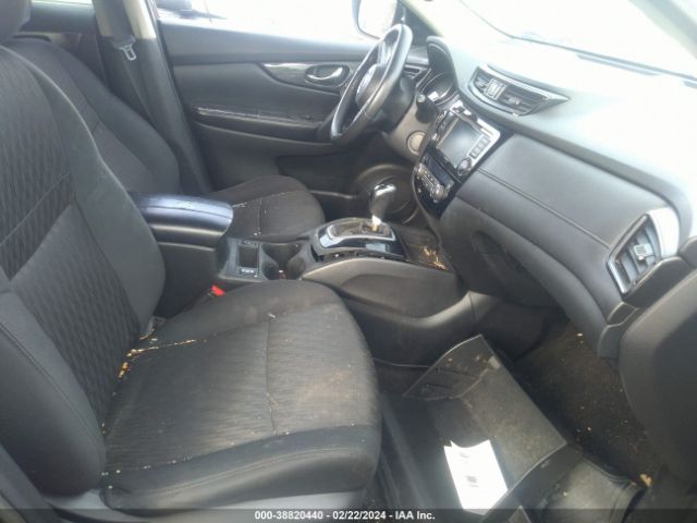 5N1AT2MV6JC815263 Nissan ROGUE SV
