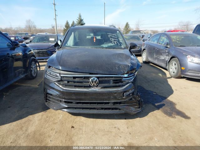 3VV8B7AX7NM003971 Volkswagen Tiguan 2.0t Se R-line Black