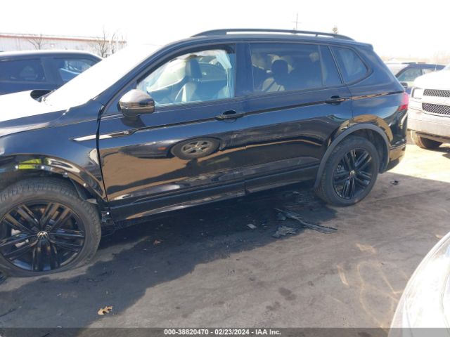 3VV8B7AX7NM003971 Volkswagen Tiguan 2.0t Se R-line Black