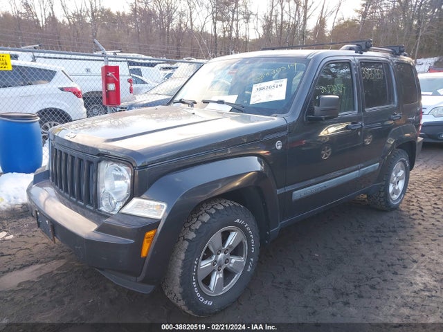 38820519 :رقم المزاد ، 1J4PN2GK4AW128012 vin ، 2010 Jeep Liberty Sport مزاد بيع