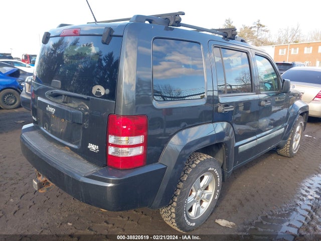 38820519 :رقم المزاد ، 1J4PN2GK4AW128012 vin ، 2010 Jeep Liberty Sport مزاد بيع