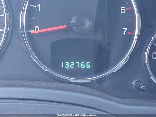 38820519 :رقم المزاد ، 1J4PN2GK4AW128012 vin ، 2010 Jeep Liberty Sport مزاد بيع