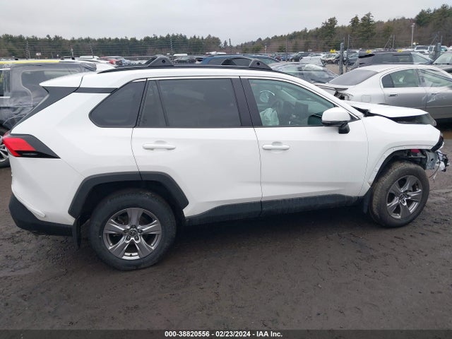 Toyota Rav4 Xle 2022 2T3P1RFV3NC307220 Image 14