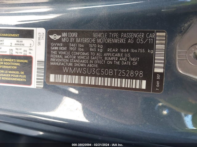 2011 MINI COOPER WMWSU3C50BT252898 Photo 8