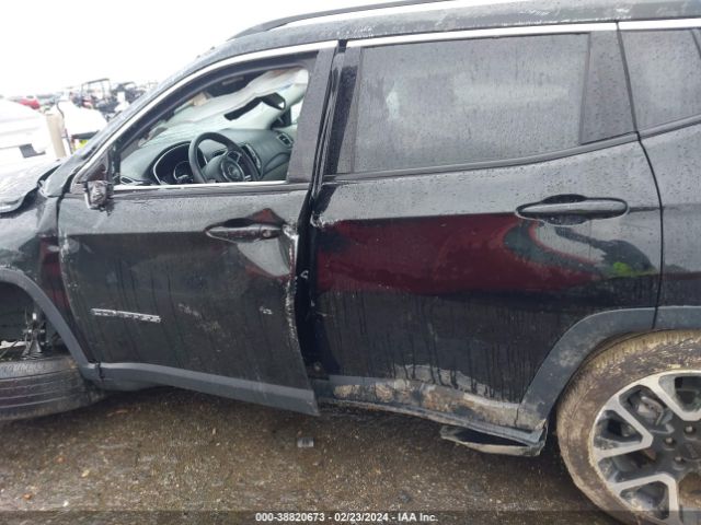 3C4NJCCB2JT165280 Jeep Compass Limited Fwd