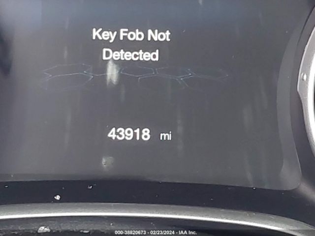 3C4NJCCB2JT165280 Jeep Compass Limited Fwd