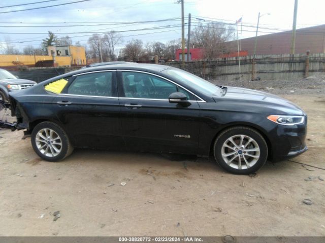3FA6P0MUXKR130718 Ford Fusion Hybrid Sel