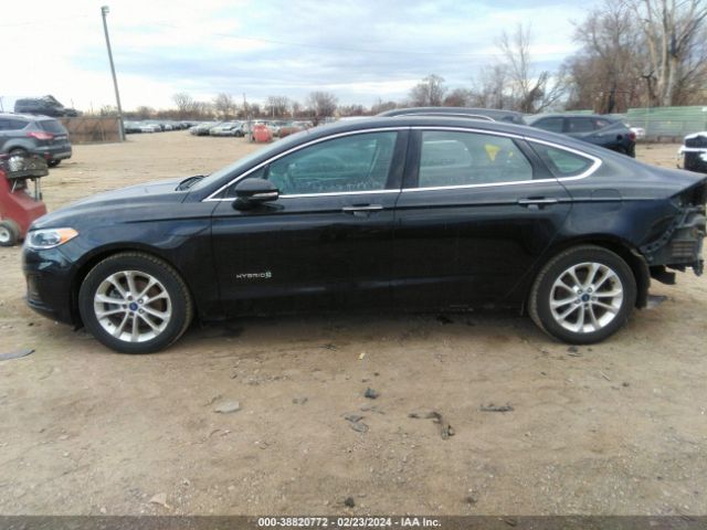 3FA6P0MUXKR130718 Ford Fusion Hybrid Sel