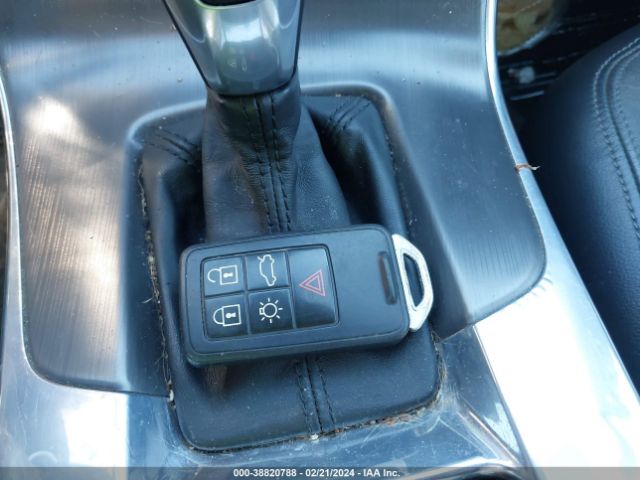 YV1612TKXF1335344 Volvo S60 T5 Premier