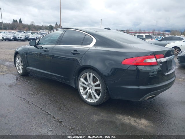 2010 JAGUAR XF SAJWA0GB7ALR61629 Photo 2