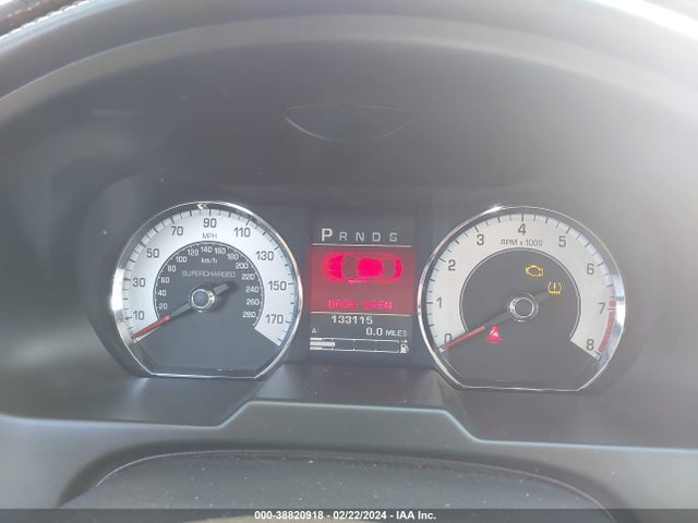 2011 JAGUAR XF SAJWA0HE7BMR99298 Photo 6