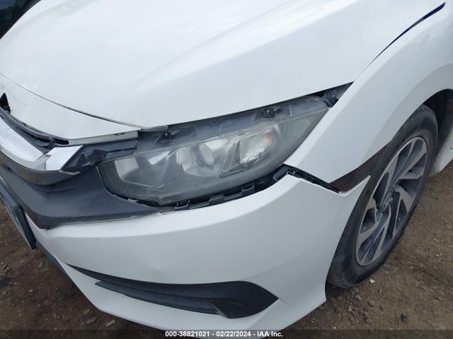 Honda Civic Lx 2018 2HGFC4B53JH304620 Image 18