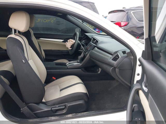 Honda Civic Lx 2018 2HGFC4B53JH304620 Image 5
