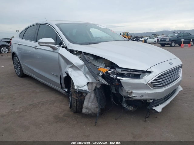 2018 FORD FUSION HYBRID TITANIUM VIN: 3FA6P0RU2JR182142