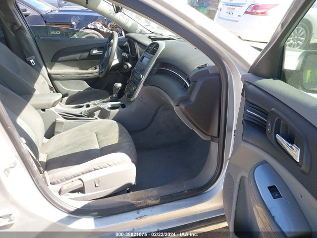 Chevrolet MALIBU LS 2015 1G11B5SL5FF236645 Image 5
