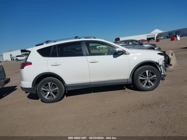 Toyota Rav4 Xle 2016 JTMWFREV2GJ079953 Image 14