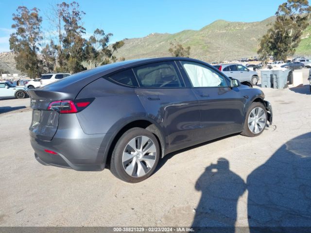 7SAYGDEE8PF805365 Tesla Model Y