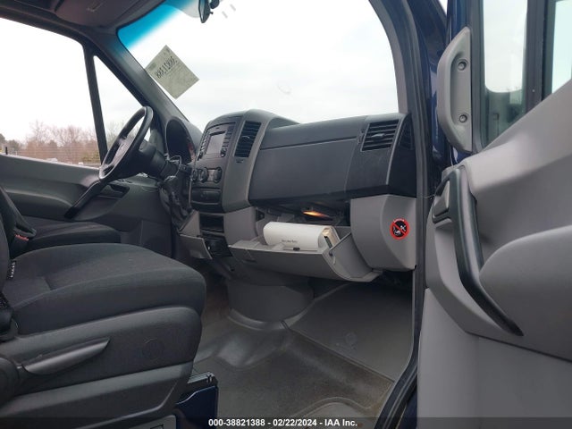 Mercedes-Benz Sprinter 2500 Normal Roof 2016 WD3FE7CD0GP289525 Image 5