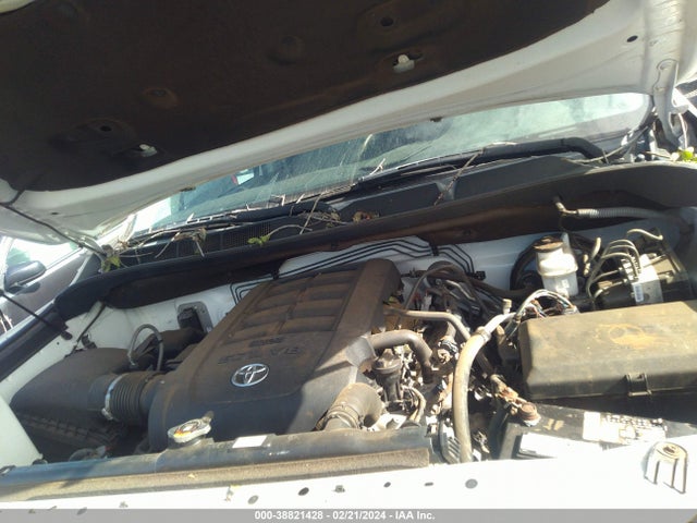 5TFHW5F1XHX628505 Toyota Tundra Limited 5.7l V8