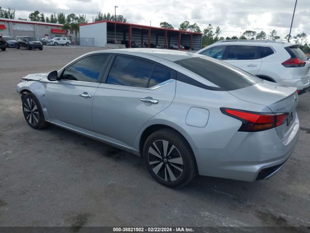 1N4BL4DW8NN311942 Nissan Altima Sv Intelligent Awd