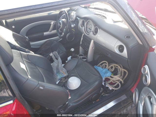 2004 MINI COOPER S WMWRE33464TD83374 Photo 4