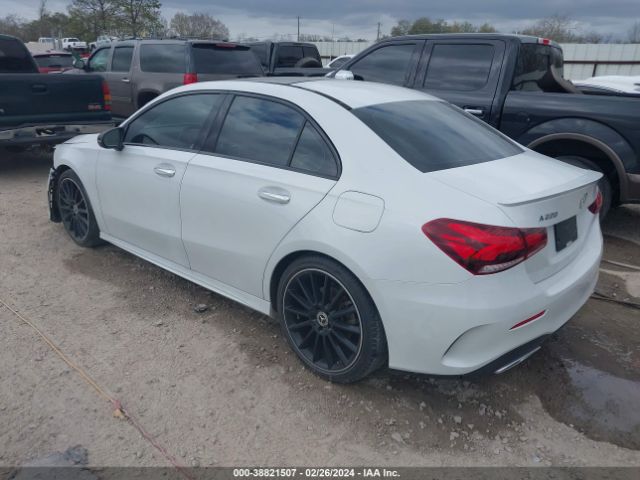 W1K3G4EB8LW047651 Mercedes-Benz A 220