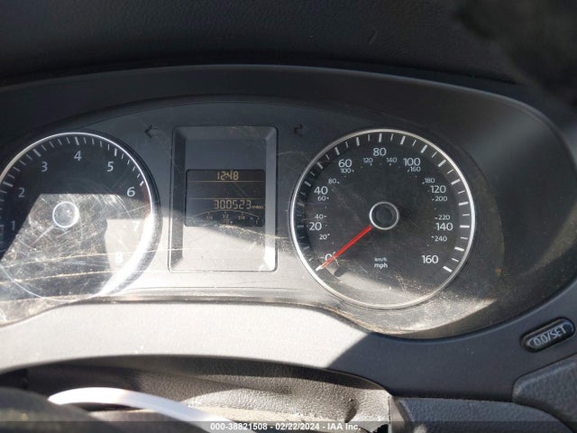 3VWD17AJ4EM361764 Volkswagen Jetta 1.8t Se