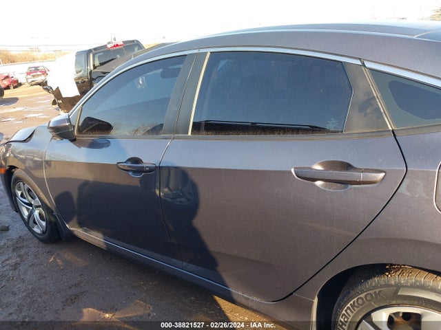 Honda Civic Lx 2018 19XFC2F55JE030314 Image 14