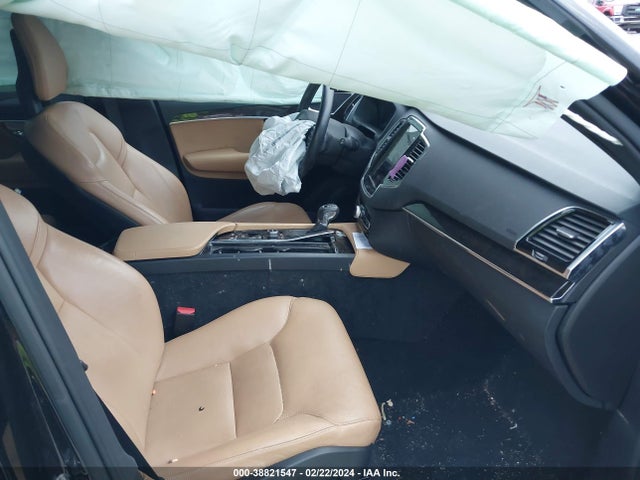 YV4A22PK8H1128510 Volvo Xc90 T6 Momentum