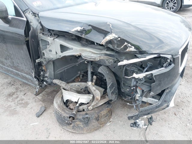 YV4A22PK8H1128510 Volvo Xc90 T6 Momentum