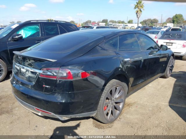 5YJSA1H15EFP45134 Tesla Model S P85