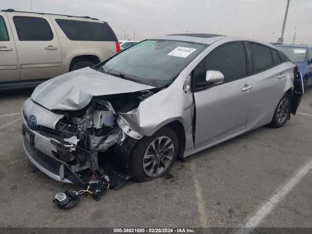 Toyota PRIUS XLE 2019 JTDKARFU3K3075328 Image 2