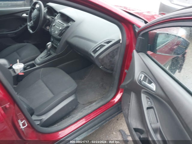 2016 FORD FOCUS SE VIN: 1FADP3F24GL371863