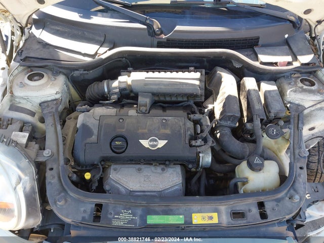 2010 MINI COOPER WMWMF3C53ATZ64615 Photo 9