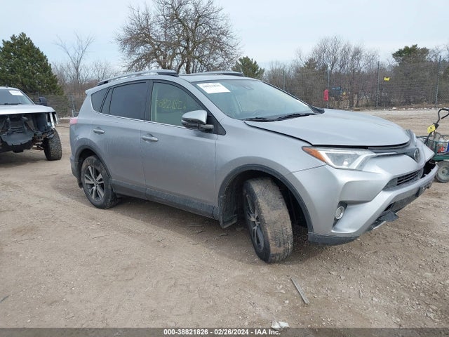 Toyota Rav4 Xle 2018 JTMRFREV0JD230341 Image 1