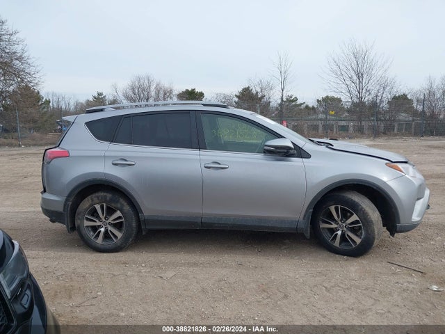 Toyota Rav4 Xle 2018 JTMRFREV0JD230341 Image 13