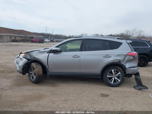 Toyota Rav4 Xle 2018 JTMRFREV0JD230341 Image 14