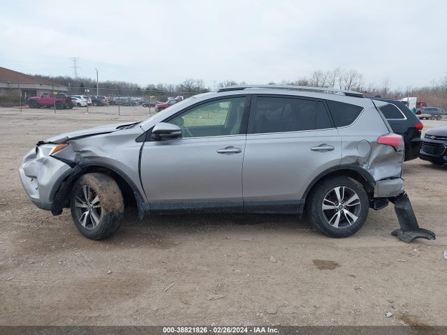 Toyota Rav4 Xle 2018 JTMRFREV0JD230341 Image 6