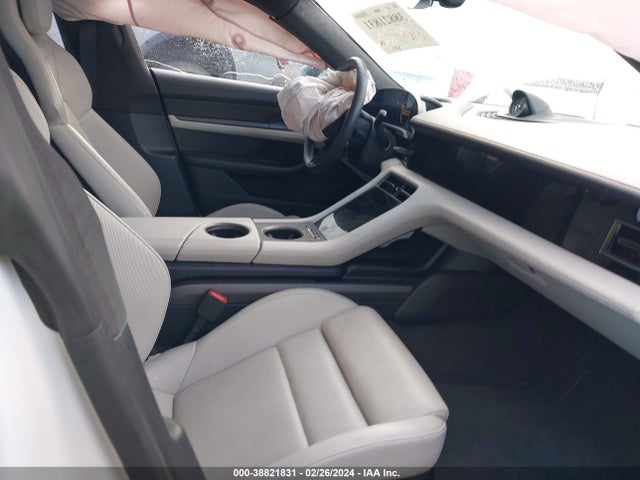 2020 PORSCHE TAYCAN WP0AC2Y14LSA73047 Photo 4