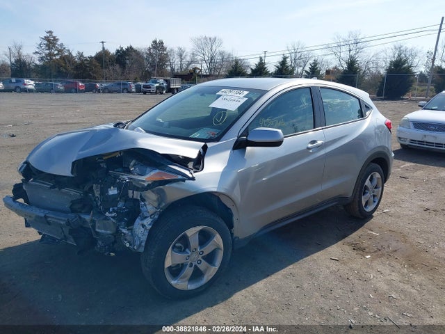 Honda HR-V LX 2019 3CZRU6H34KG714302 Image 2