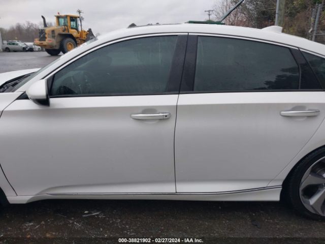 1HGCV2F95JA036392 Honda Accord Touring 2.0t