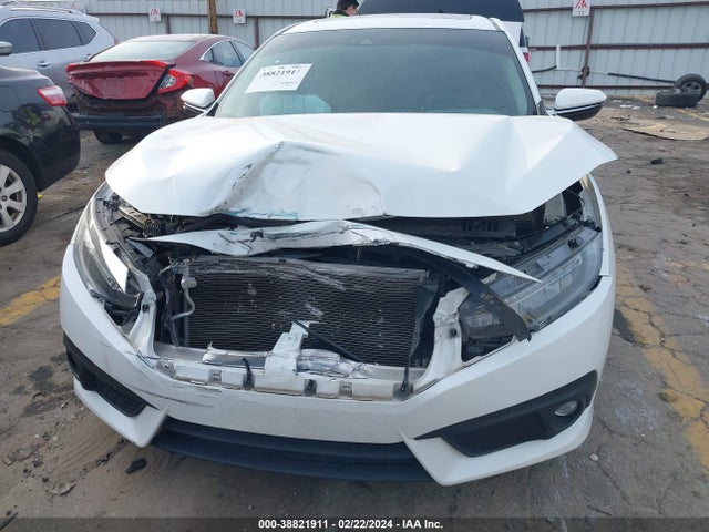 Honda Civic Touring 2018 19XFC1F99JE002478 Image 12