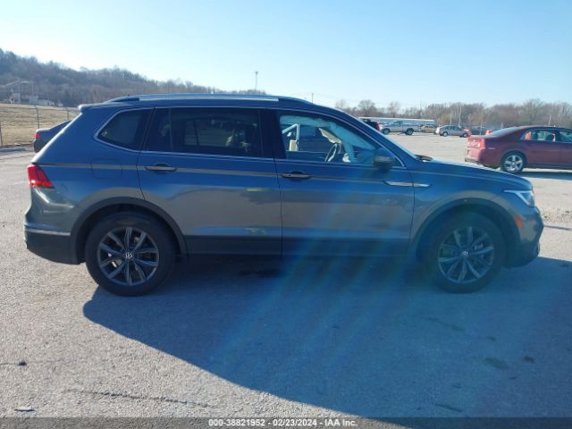 3VV3B7AX2NM062811 Volkswagen Tiguan 2.0t Se